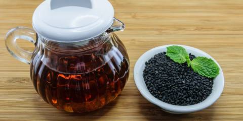 A dish of black seed oil for use in allergy relief