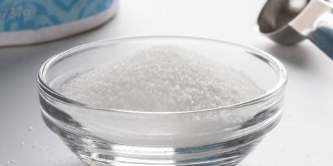 Iodized table salt in an ingredient bowl.