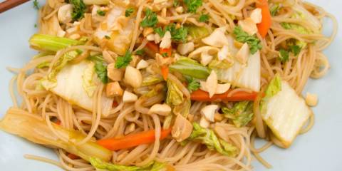 Pad Thai (Spicy Thai Rice Noodles)
