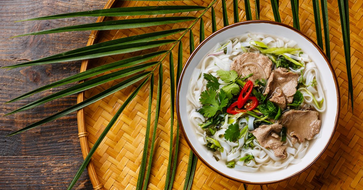 Phở Bò (Spicy Beef Vietnamese Noodle Soup) | Taste For Life