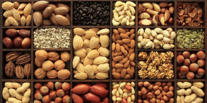 Nuts and Seeds Help Weight Loss
