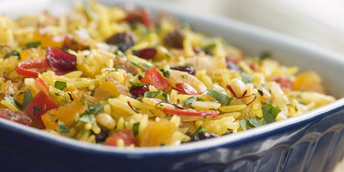 Hot Brown Rice Cereal with Dried Fruit