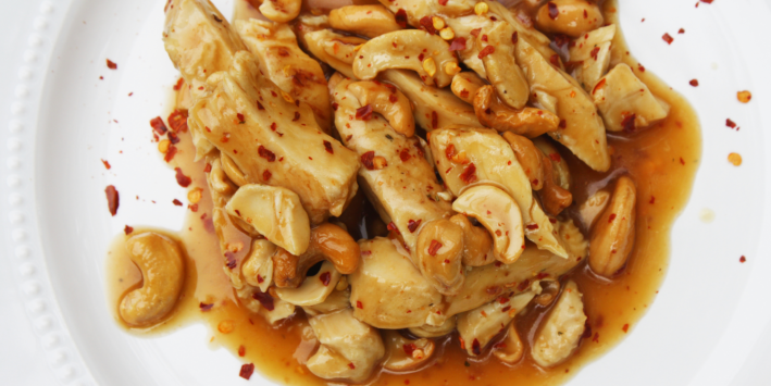 Honeyed chicken with halved cashews