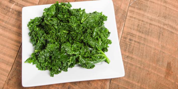 Kale greens with ginger and garlic