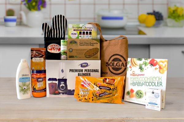 Tools for your kitchen and a selection of natural products to enjoy